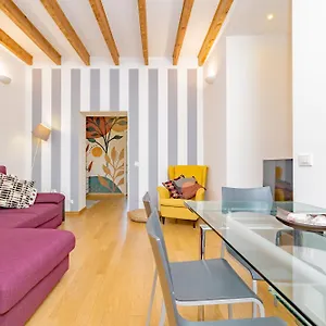 https://flowers-in-navigli-a-place-to-be.italymilanhotels.net