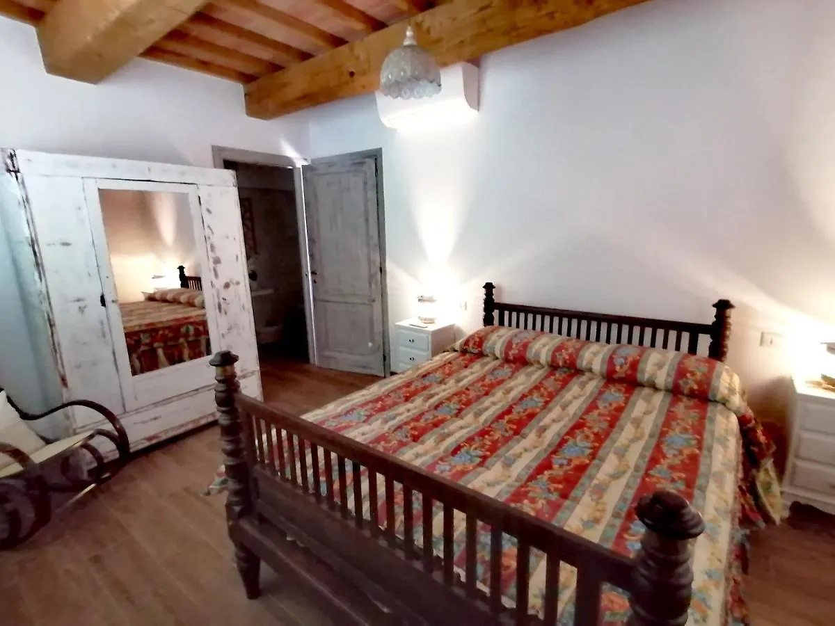 Agriturismo Montecrespini Saturnia 0*,